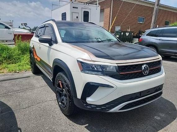 VOLKSWAGEN TAOS 4MOTION 2022 3VVAX7B26NM010013 image VOLKSWAGEN TAOS 4MOTION 2022 3VVAX7B26NM010013 image